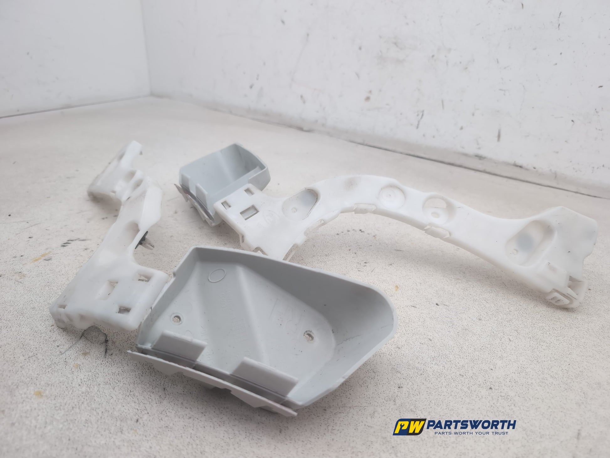Bumper Rear Bracket LH 2