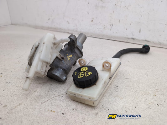 Brake Master Cylinder Assembly 2