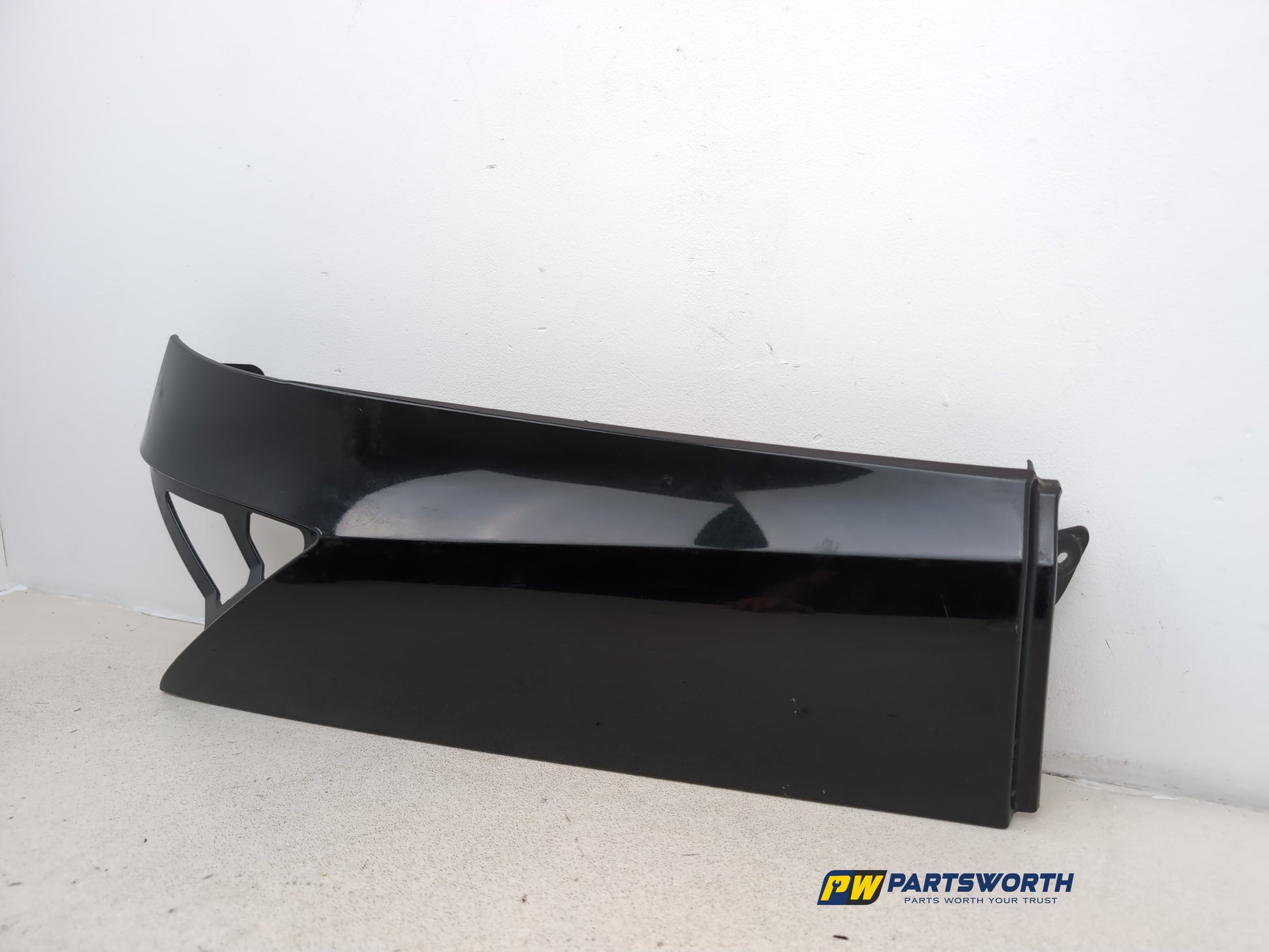 Moulding Quarter Panel RH 2