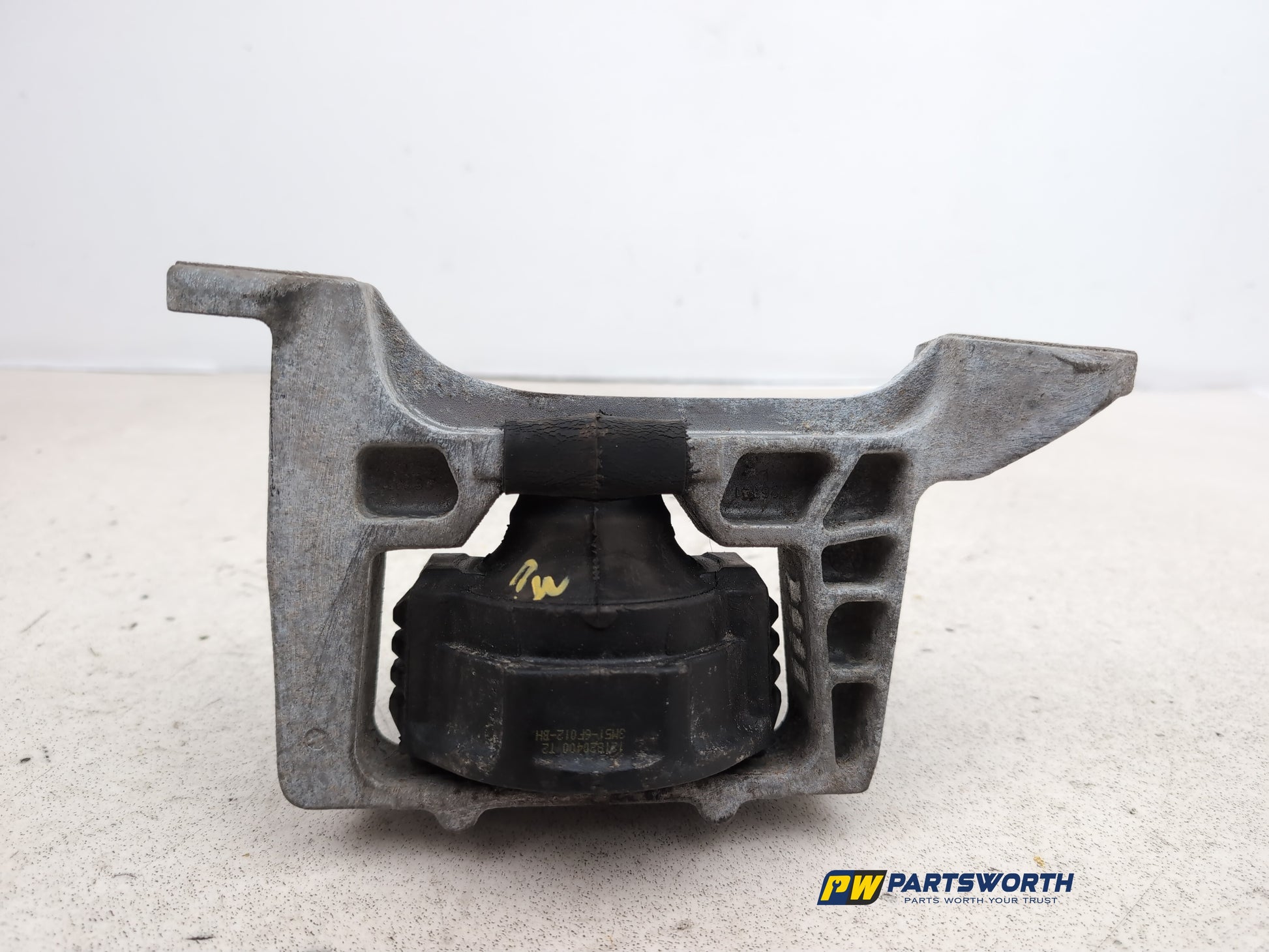 Engine Mounting RH 2