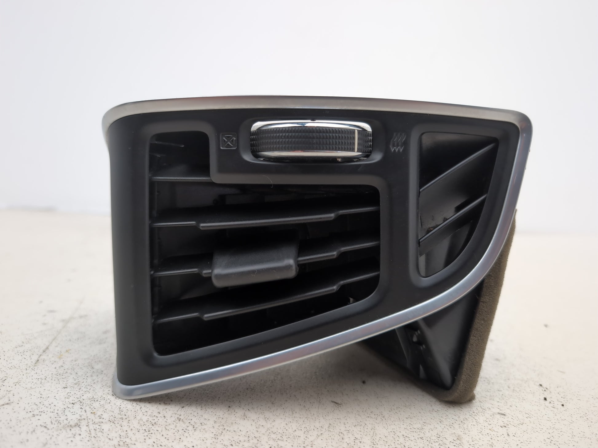 Dashboard Trim With Air Vent  7