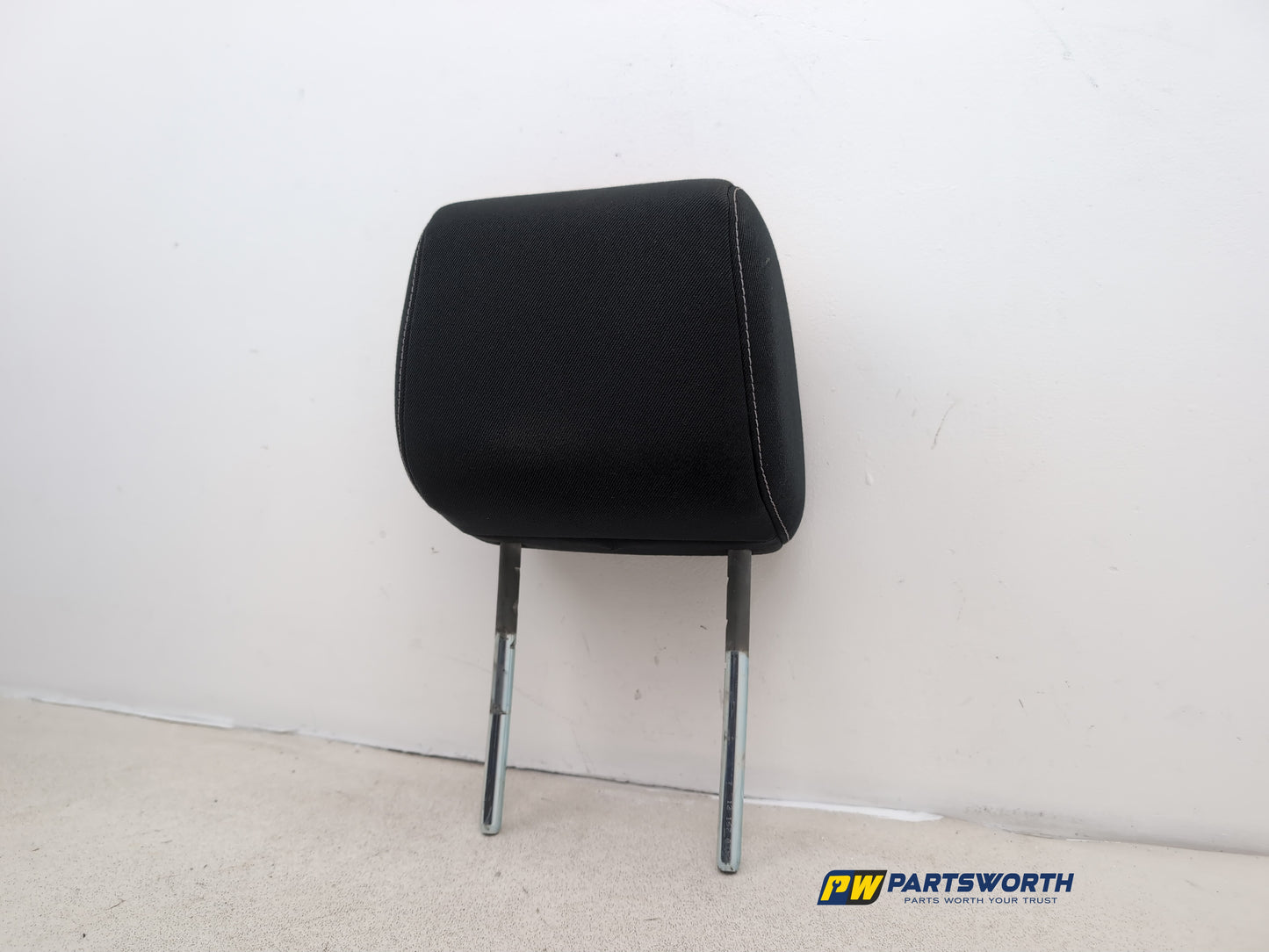 Headrest Front RH 2