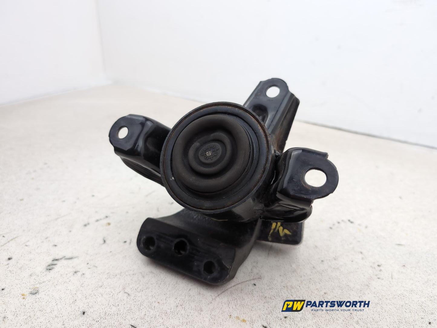 Engine Mounting RH 2
