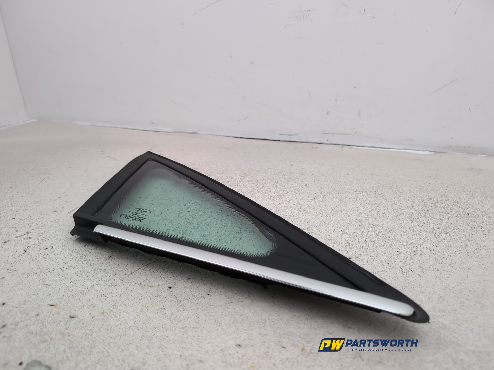 Door Glass Quarter Light Front RH 2