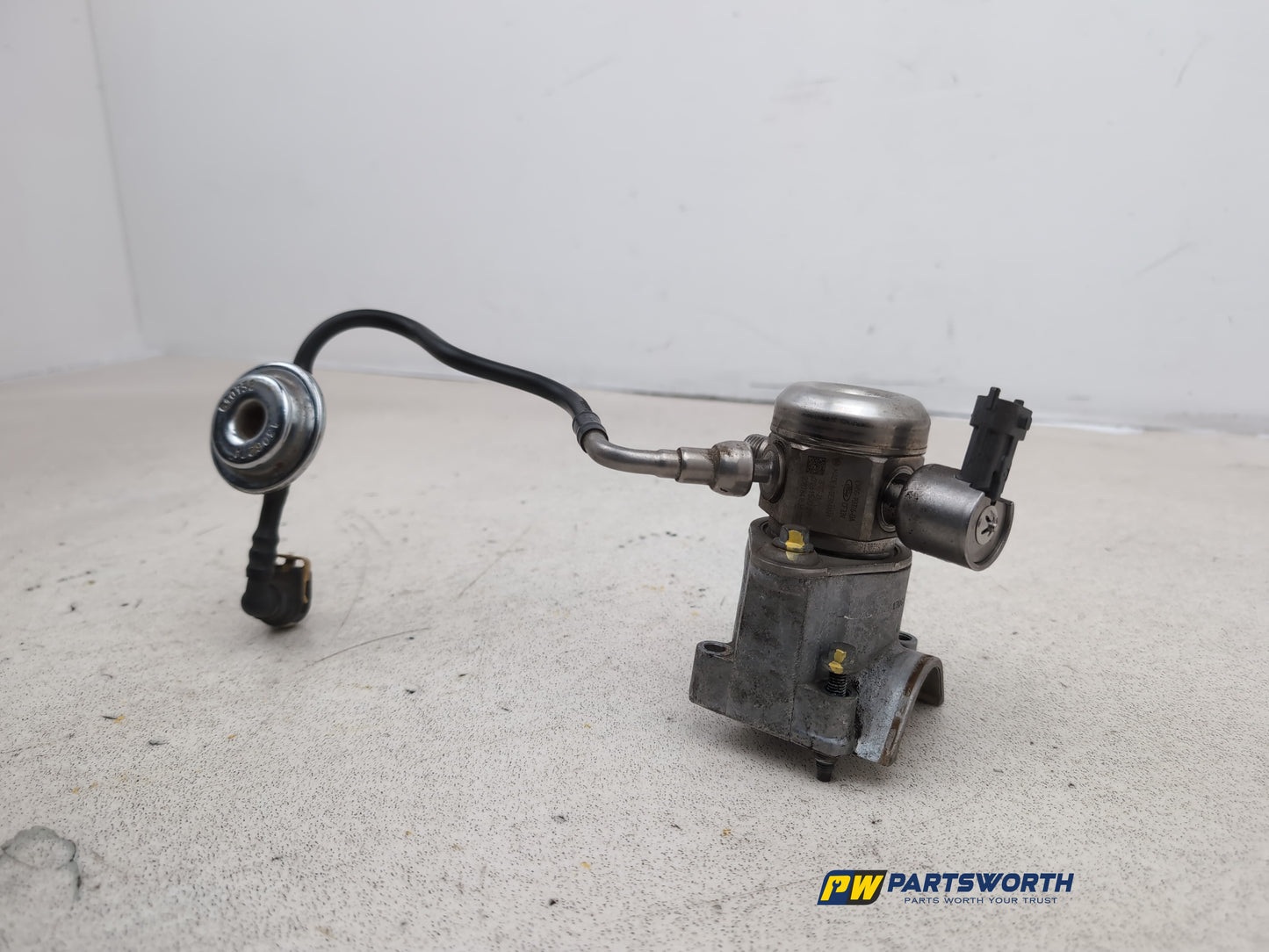 High pressure fuel pump 2