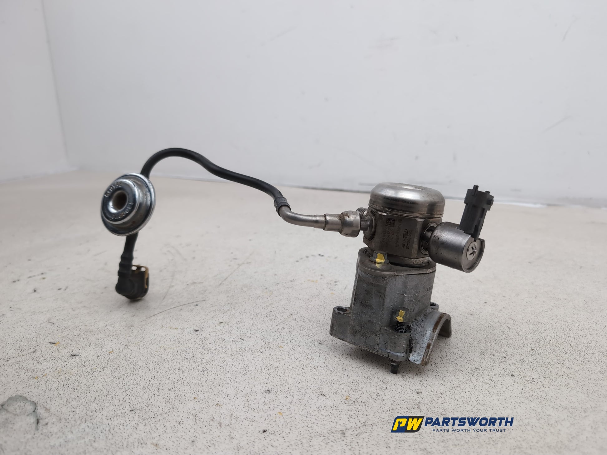 High pressure fuel pump 2
