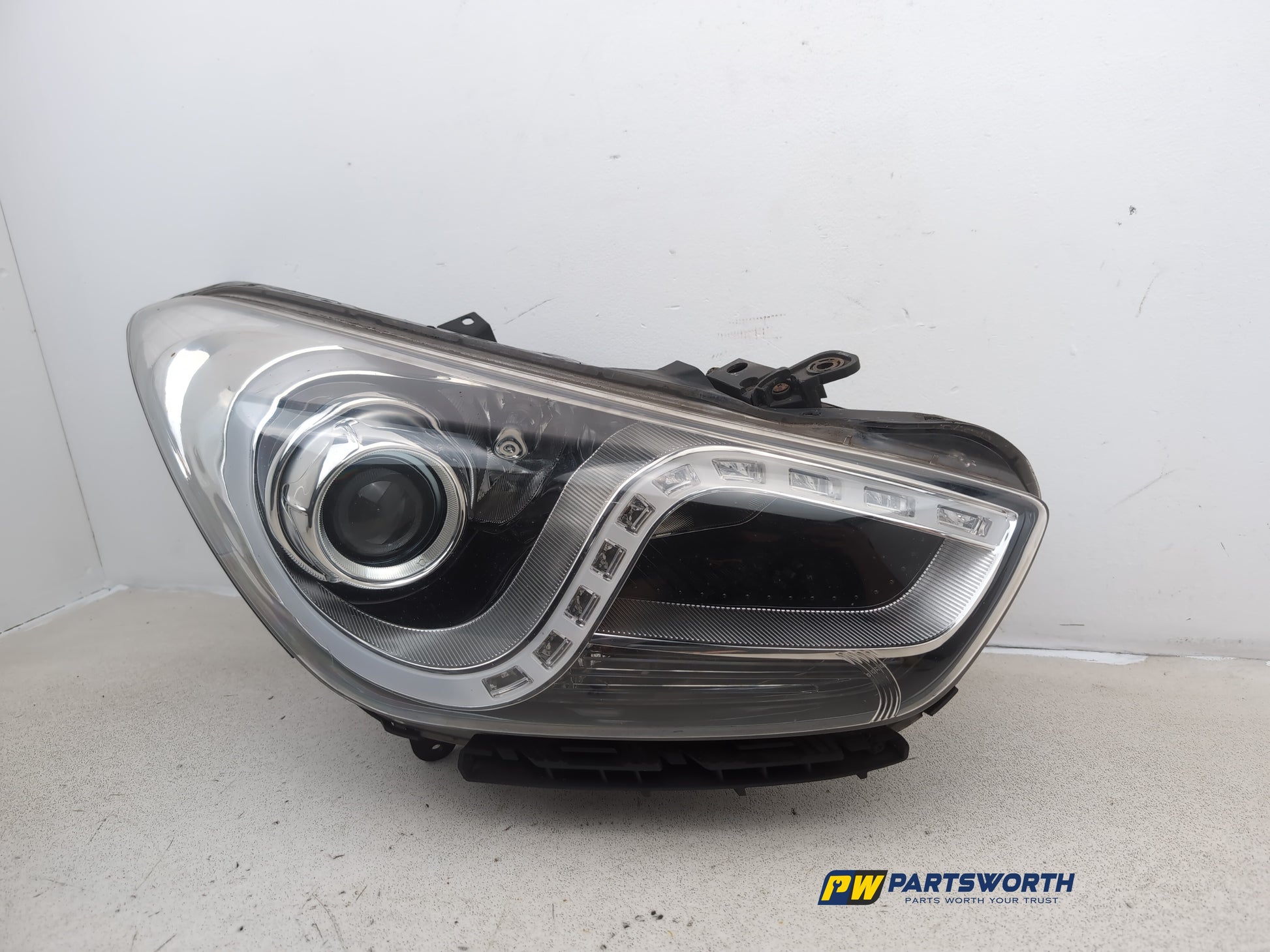 Headlamp RH 2