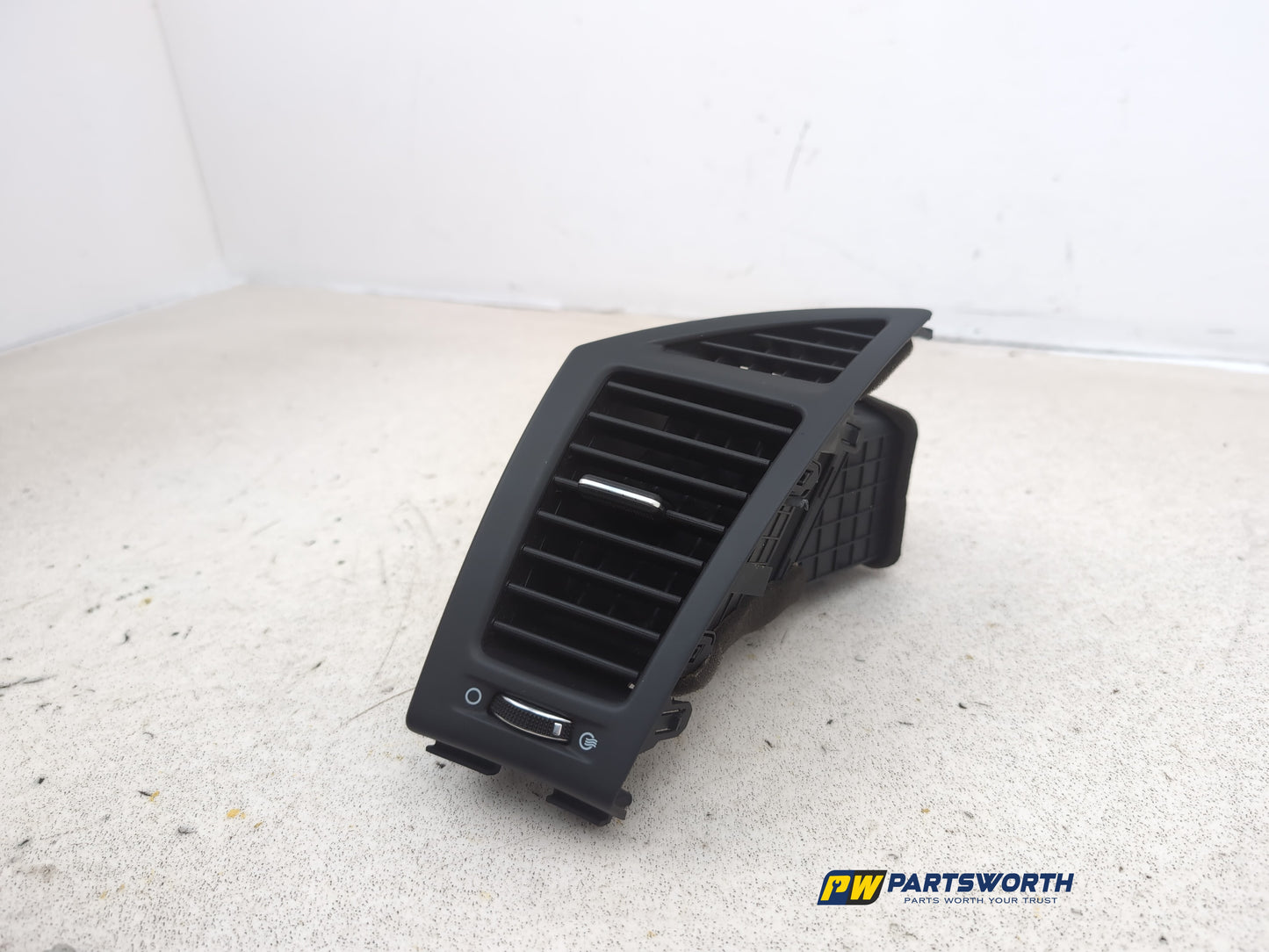 Dashboard Trim With Air Vent  2