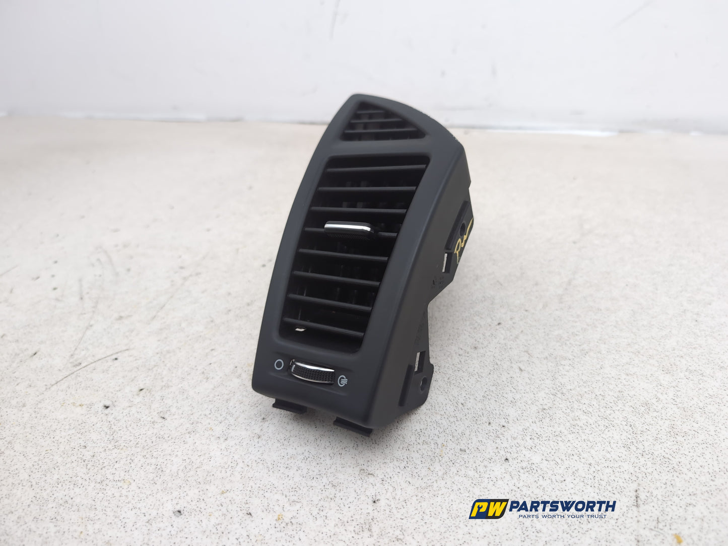 Dashboard Trim With Air Vent  2
