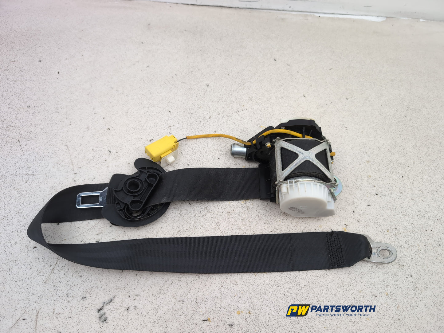 Seat Belt Front RH 2