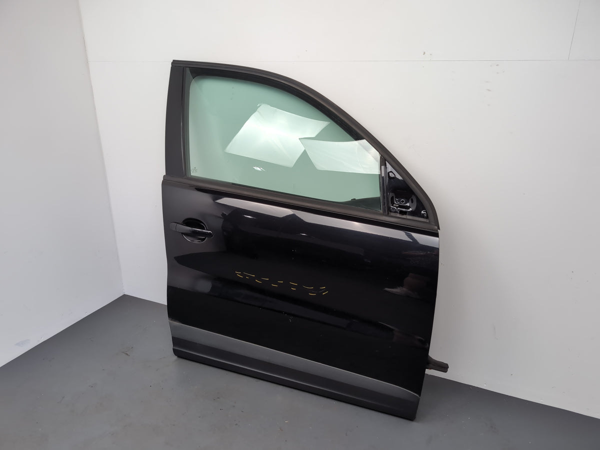 Door Front RH 2