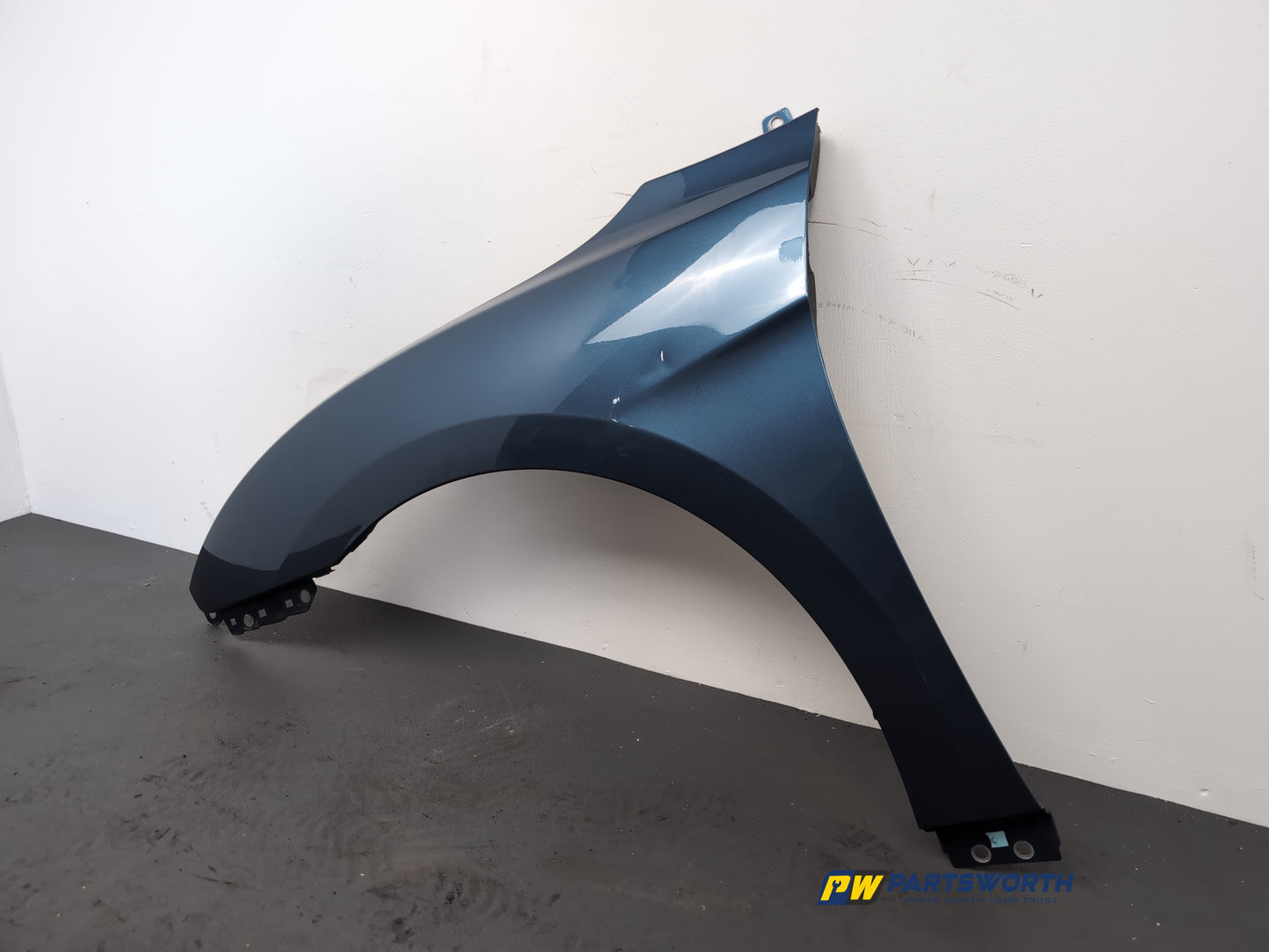 Wing Front LH 4