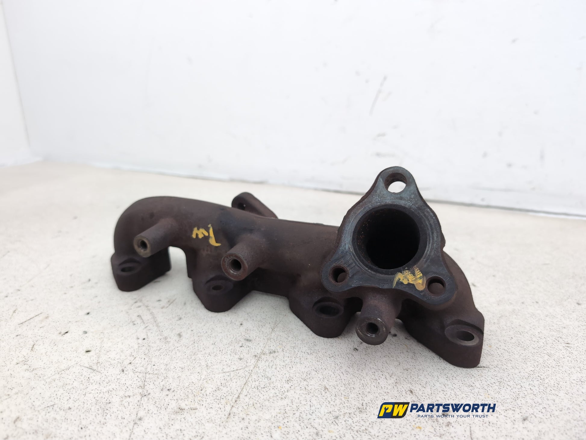 Exhaust Manifold 4