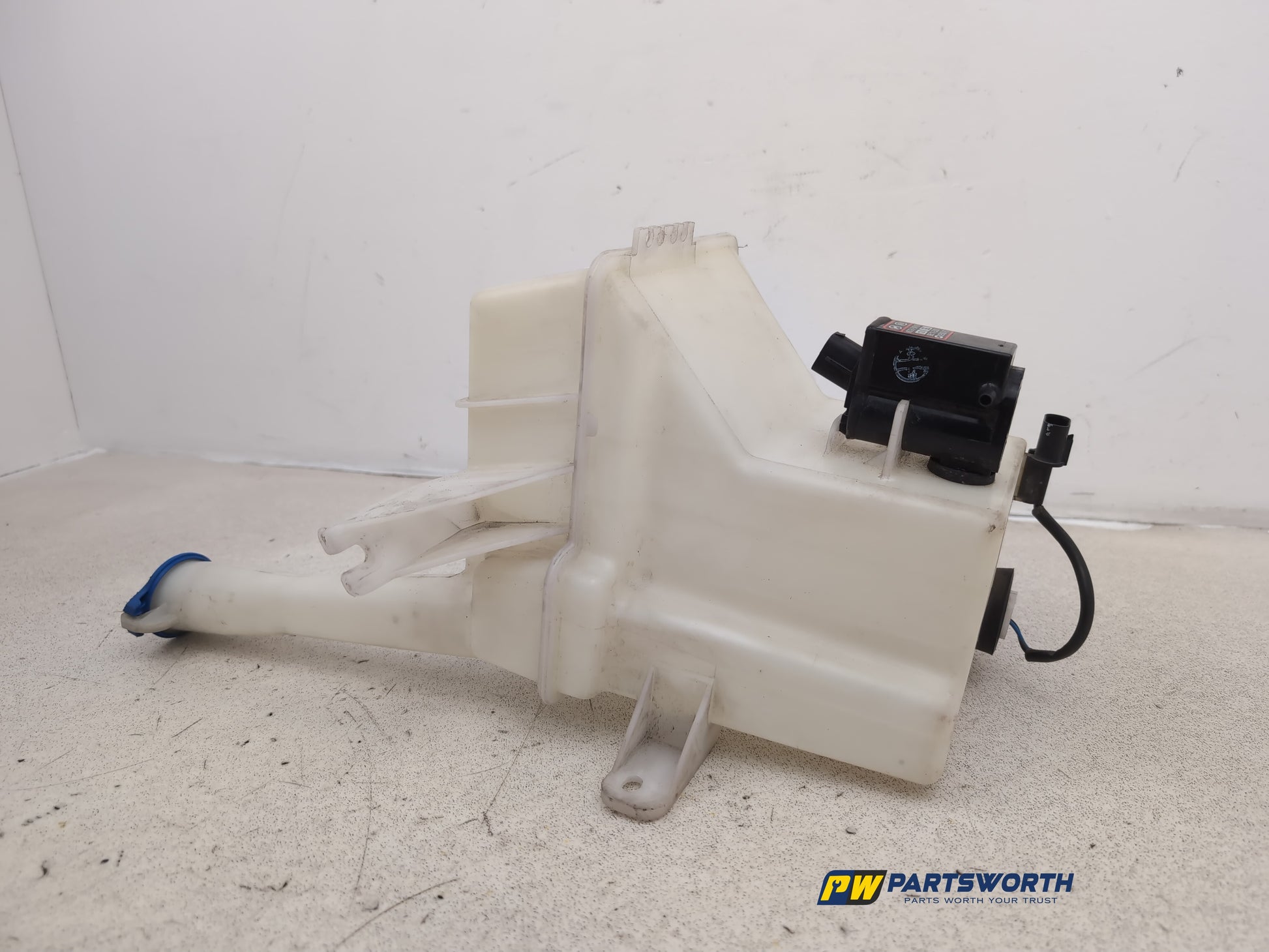 Washer Bottle Windscreen 3
