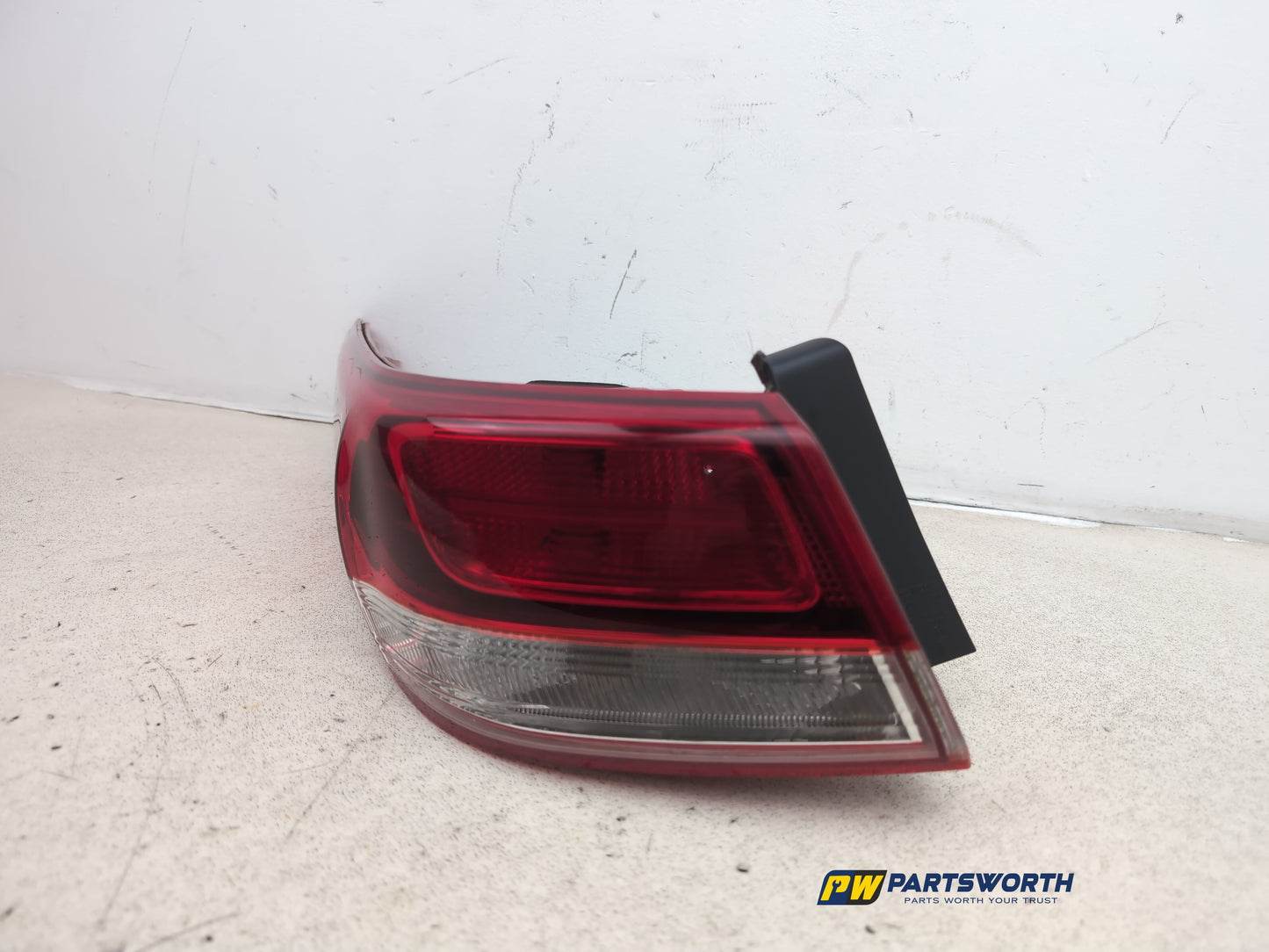 Lamp Assembly Rear LH 4