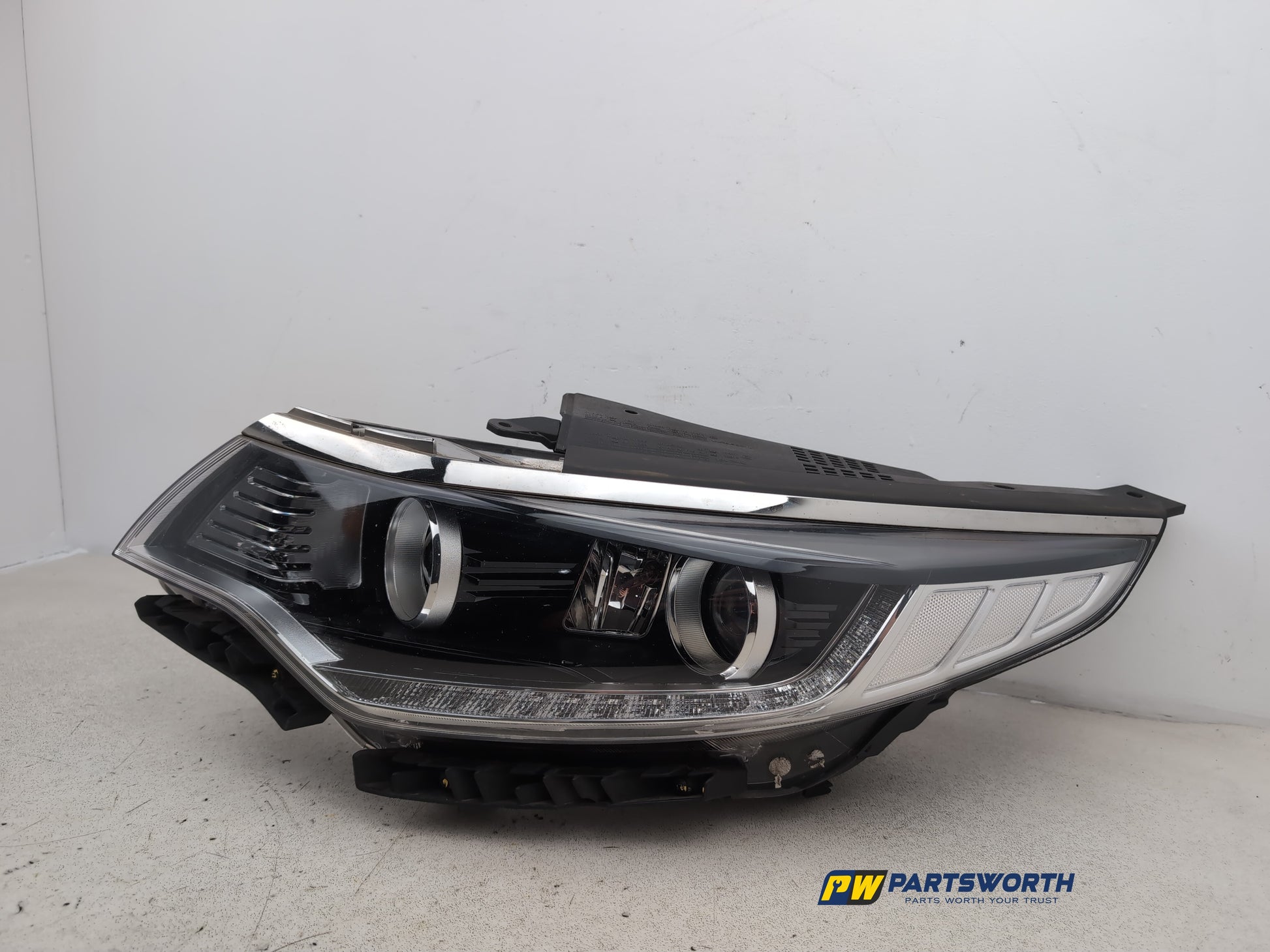Headlamp LH 4