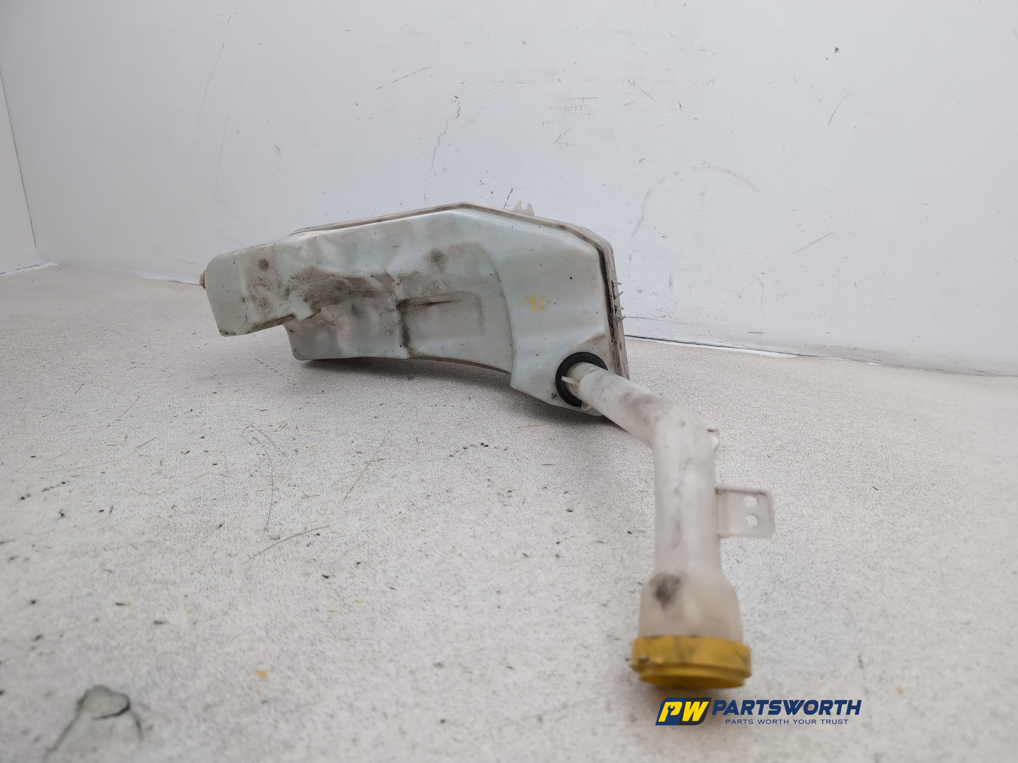 Washer Bottle Windscreen 4