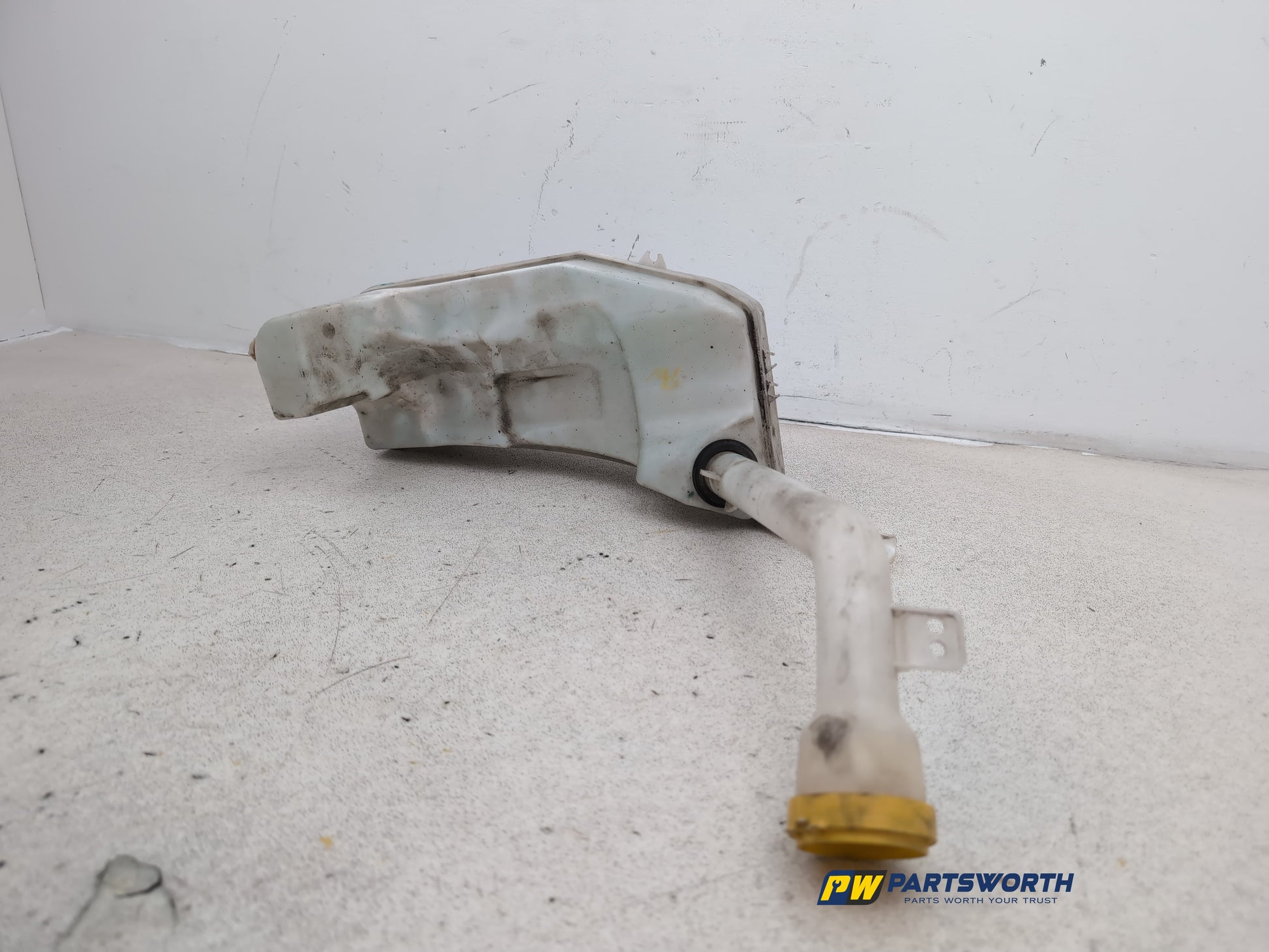 Washer Bottle Windscreen 4