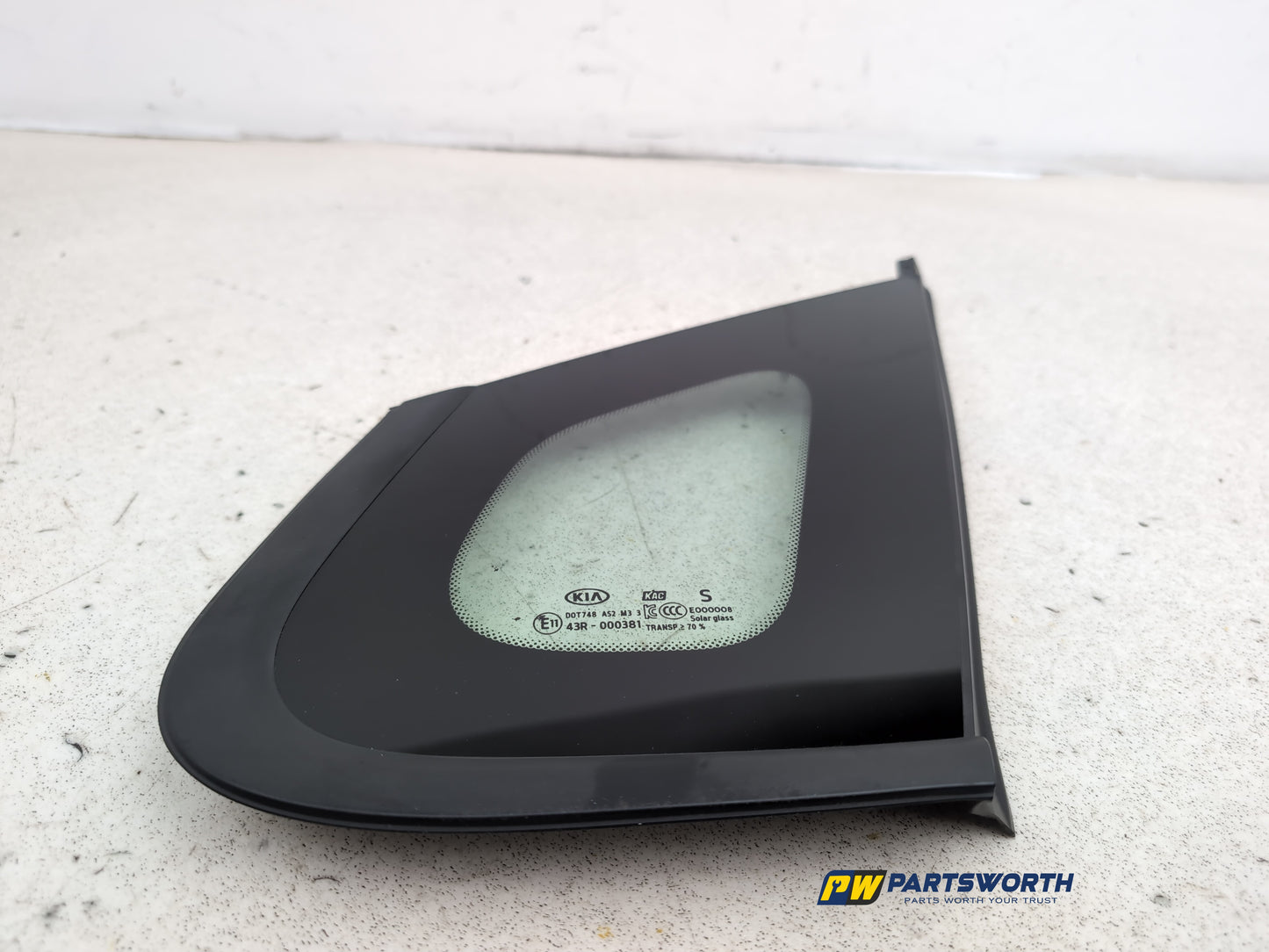 Door Glass Quarter Light Rear RH 4