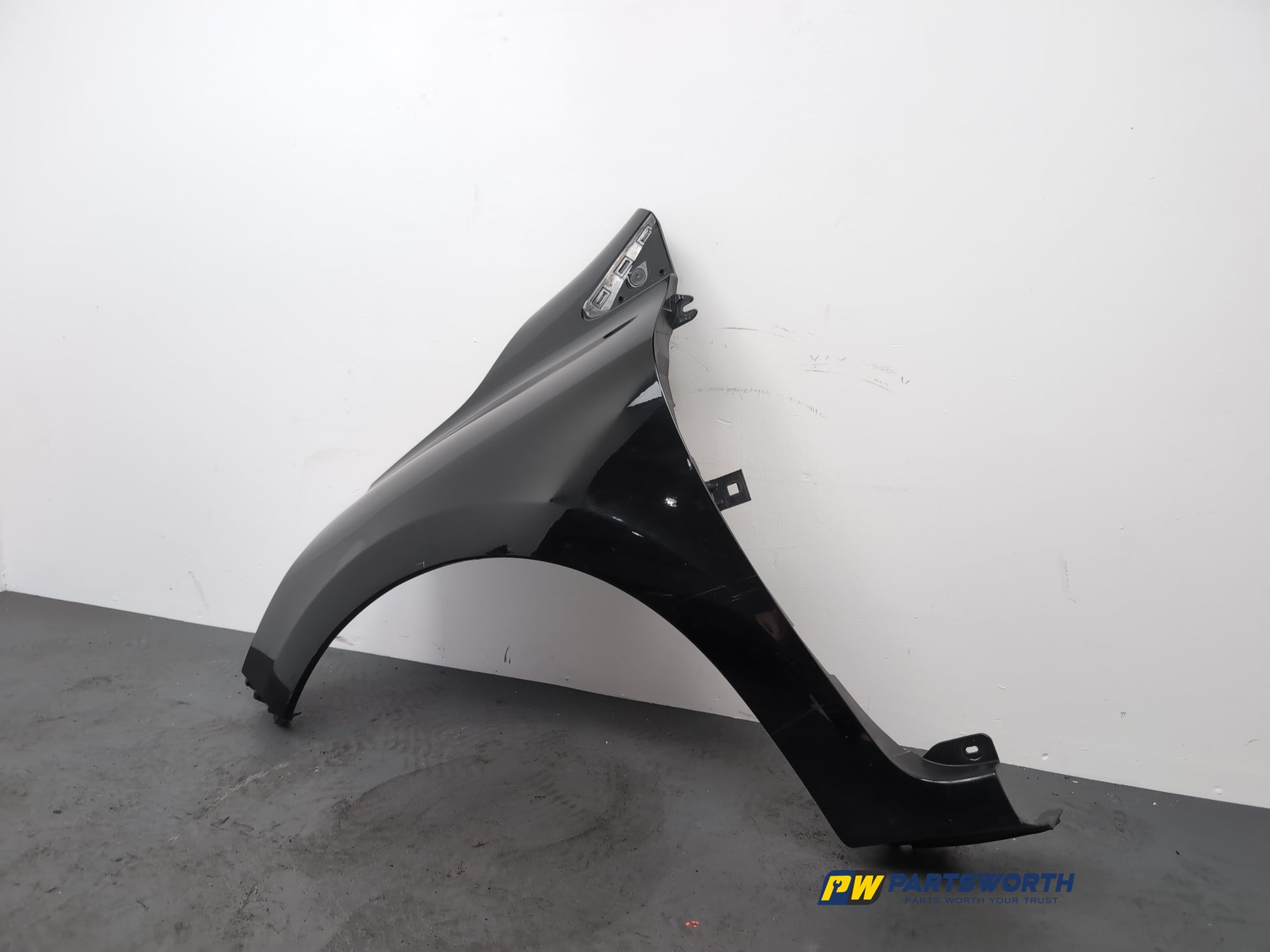 Wing Front LH 3