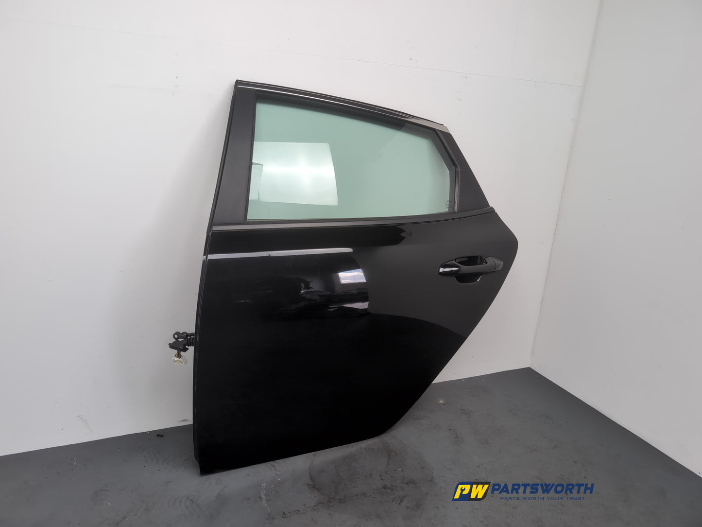 Door Rear LH 4