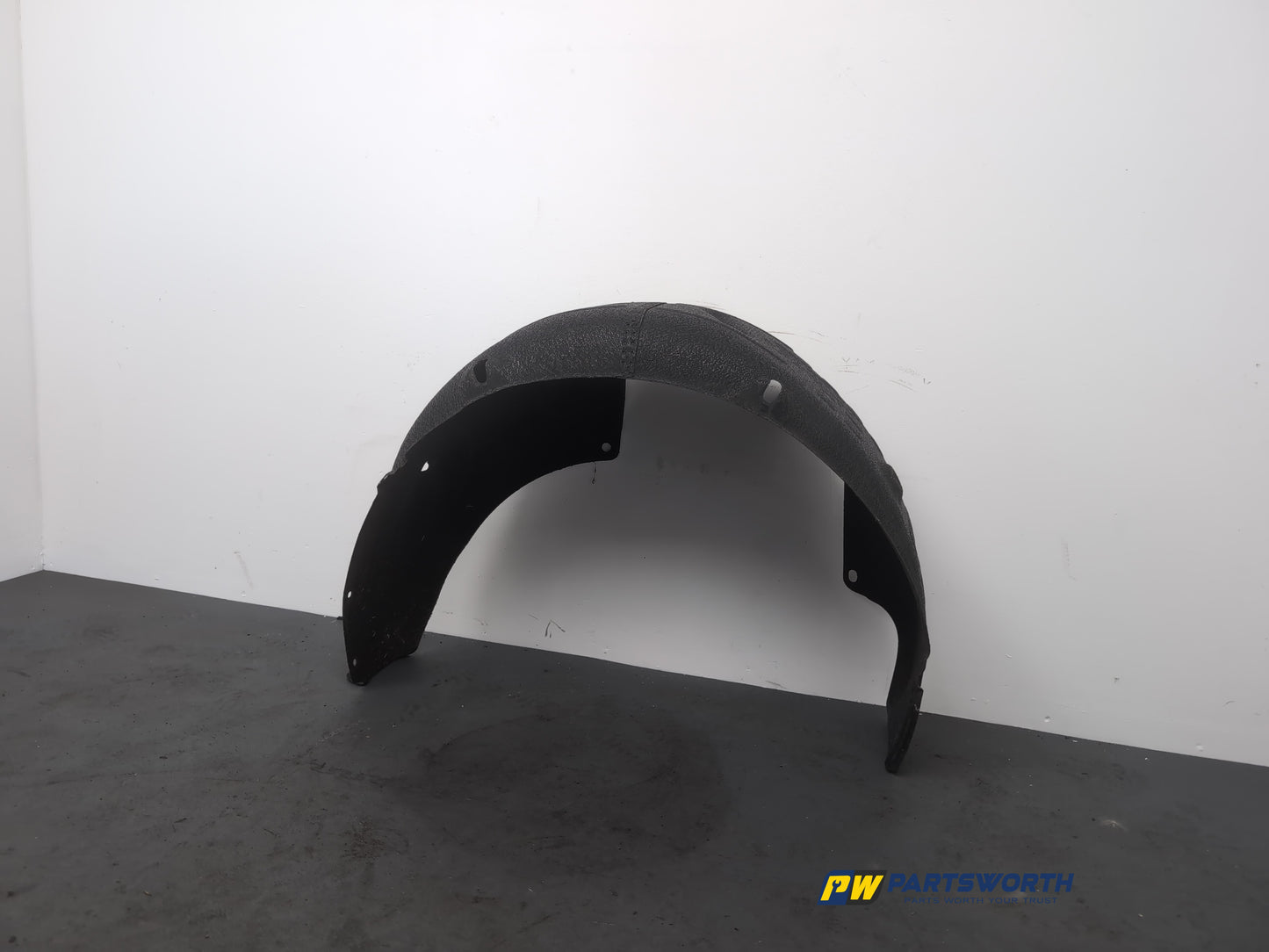 Moulding Wheel Arch Rear RH 3