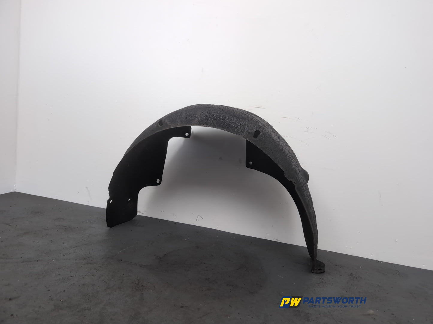 Moulding Wheel Arch Rear LH 4