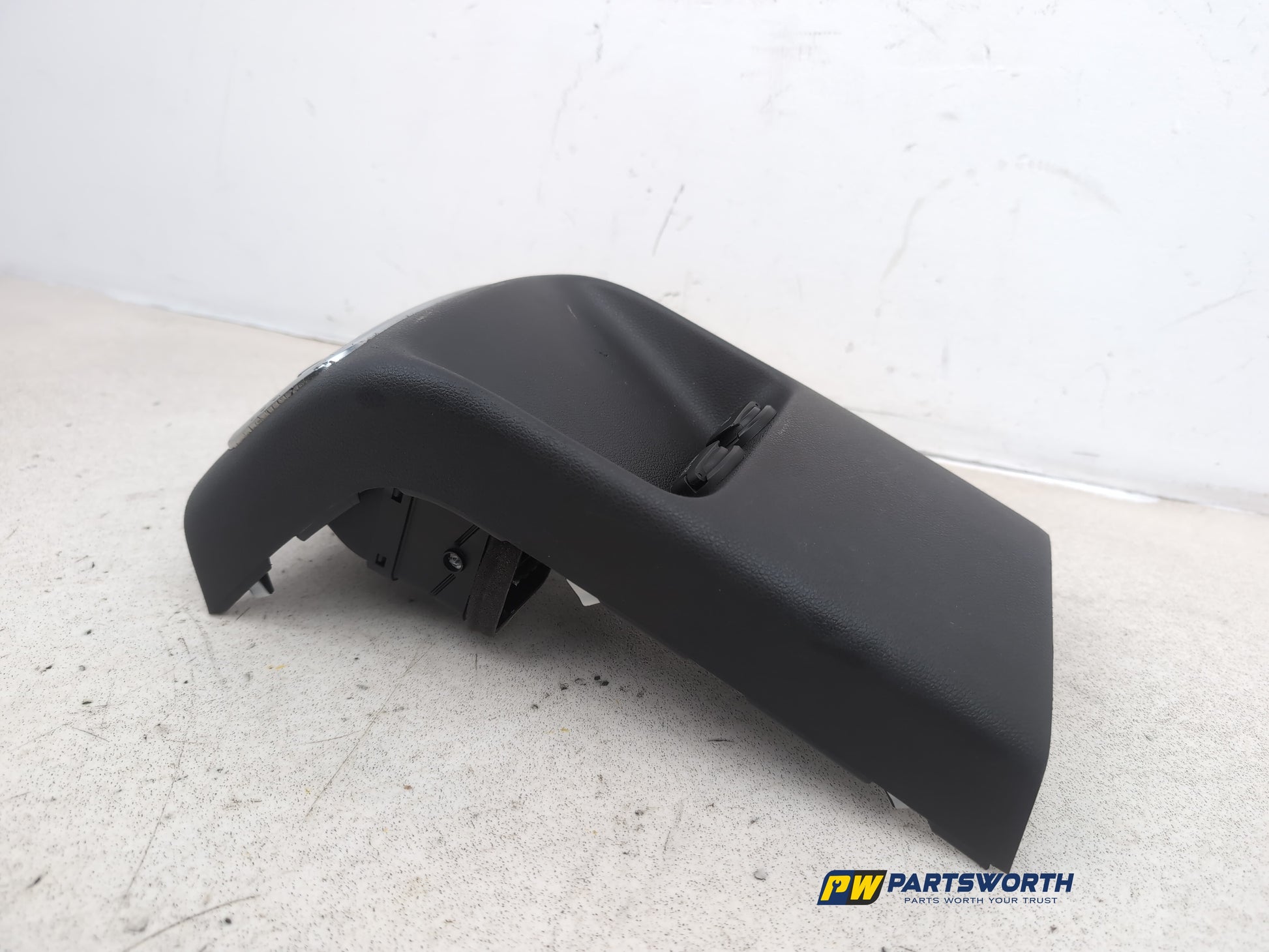 Centre Console Trim  4