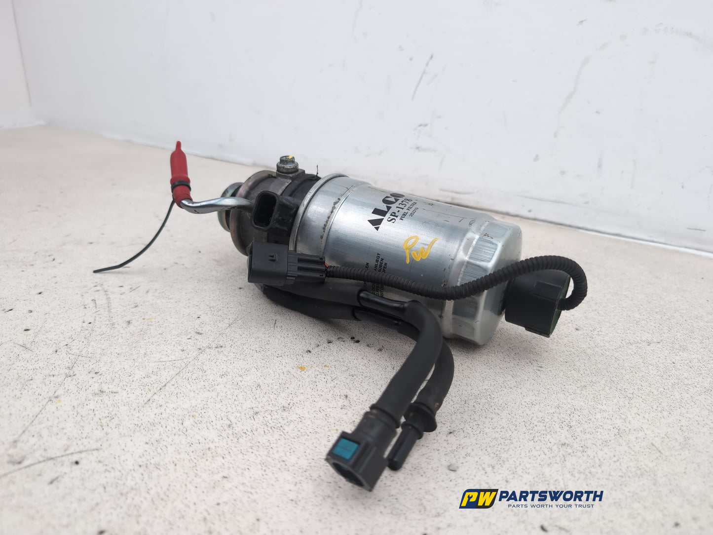 Fuel Filter Assembly 4