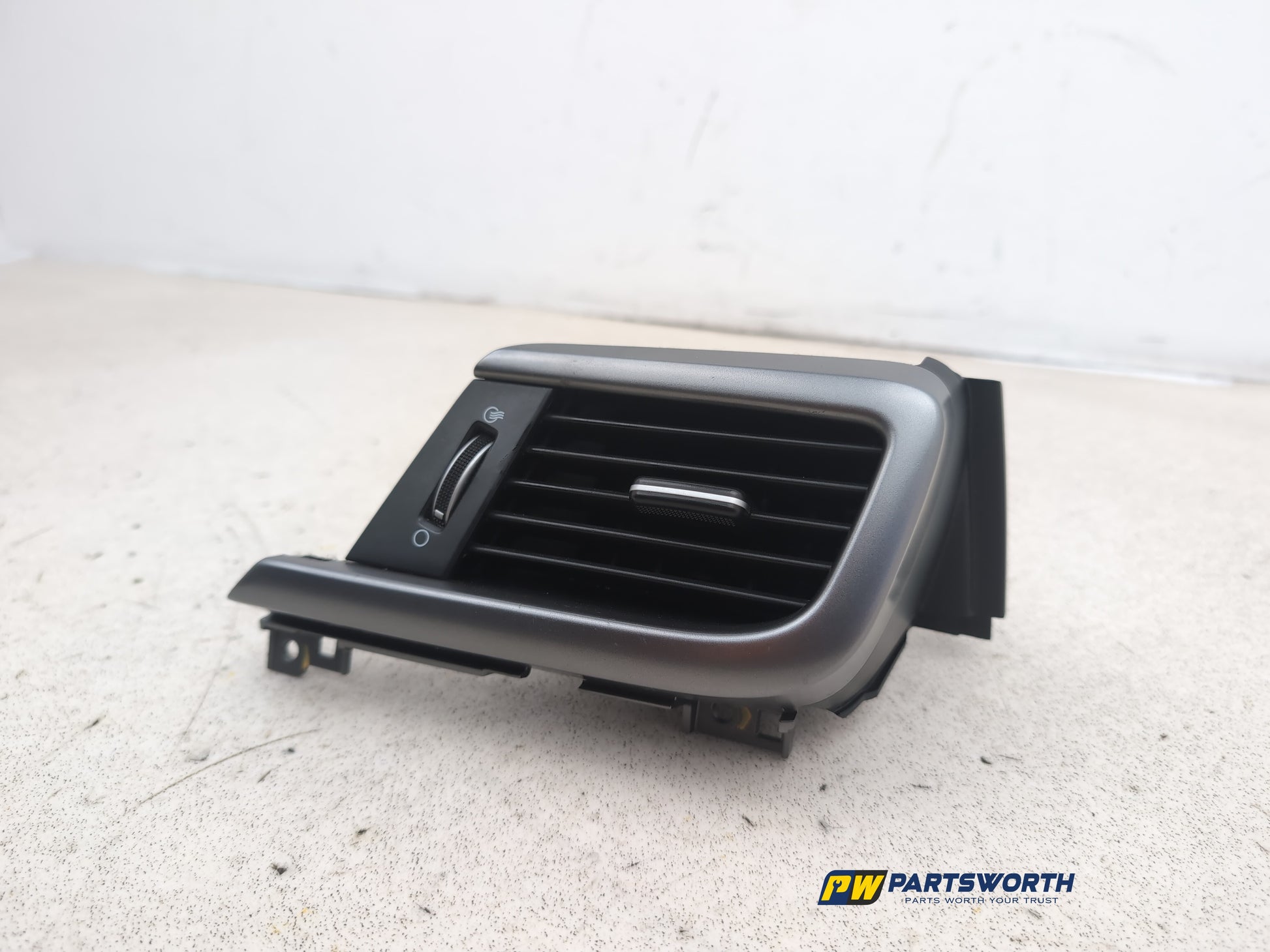 Dashboard Trim With Air Vent  4