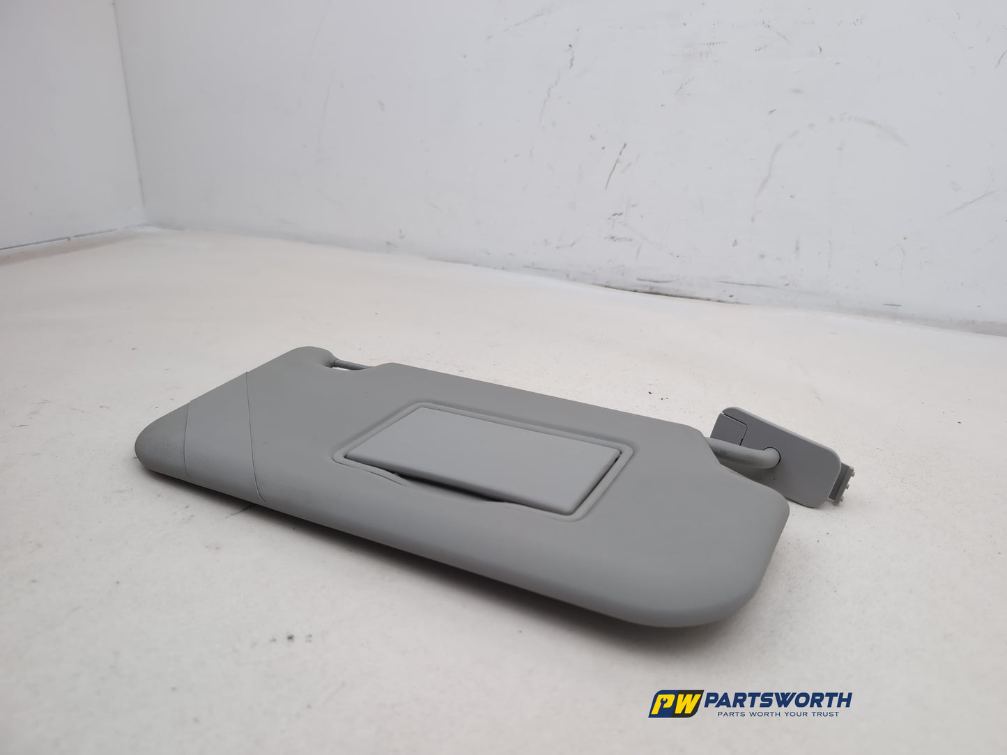 Sun Visor RH 4