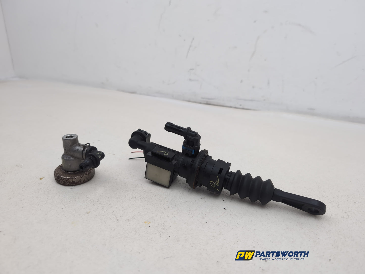 Clutch Master Cylinder 4
