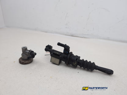Clutch Master Cylinder 4