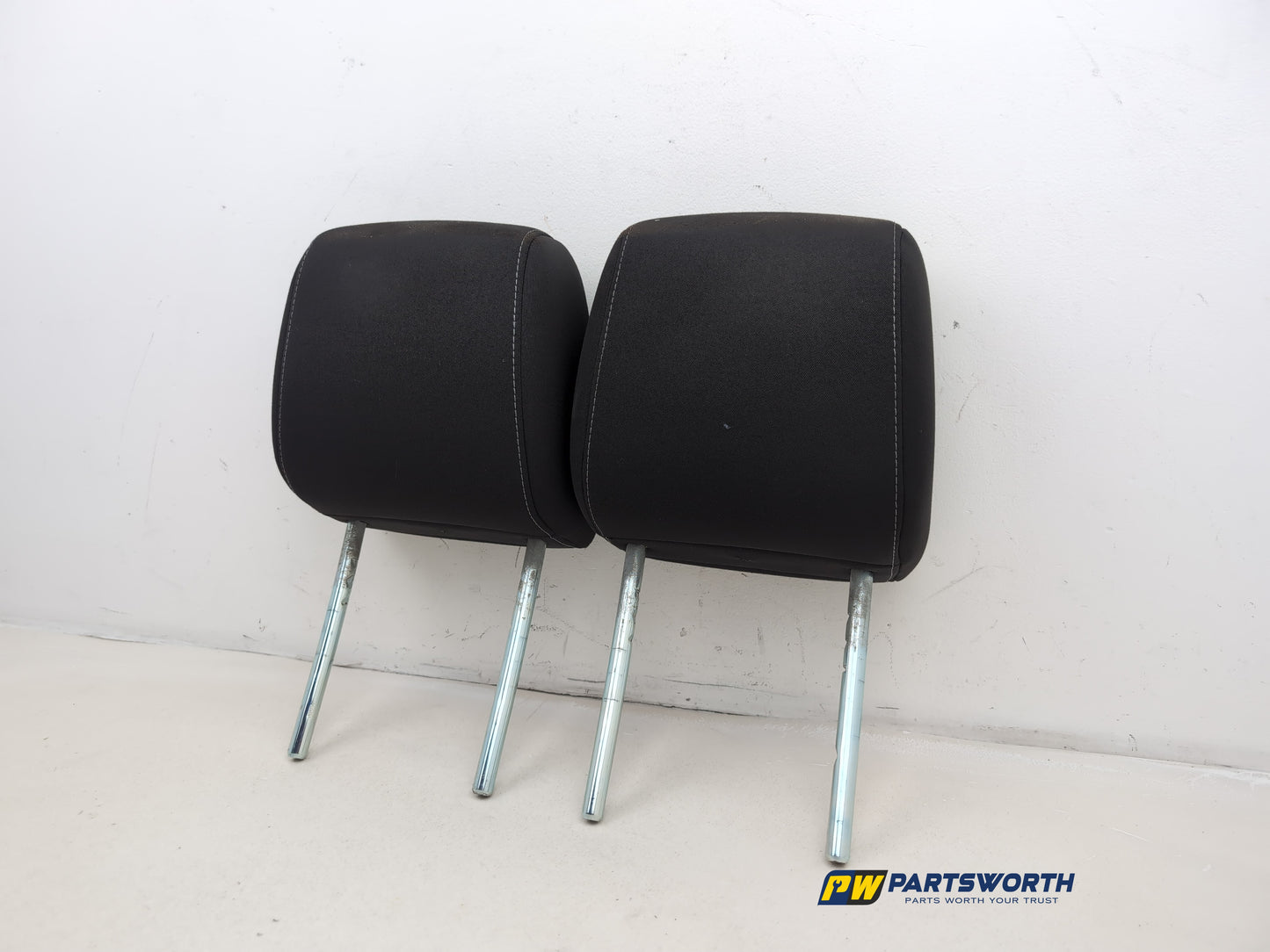 Headrest Front Pair 3