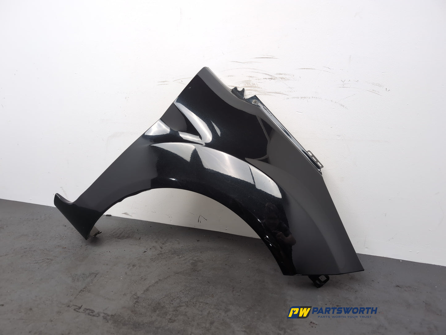 Wing Front RH 3
