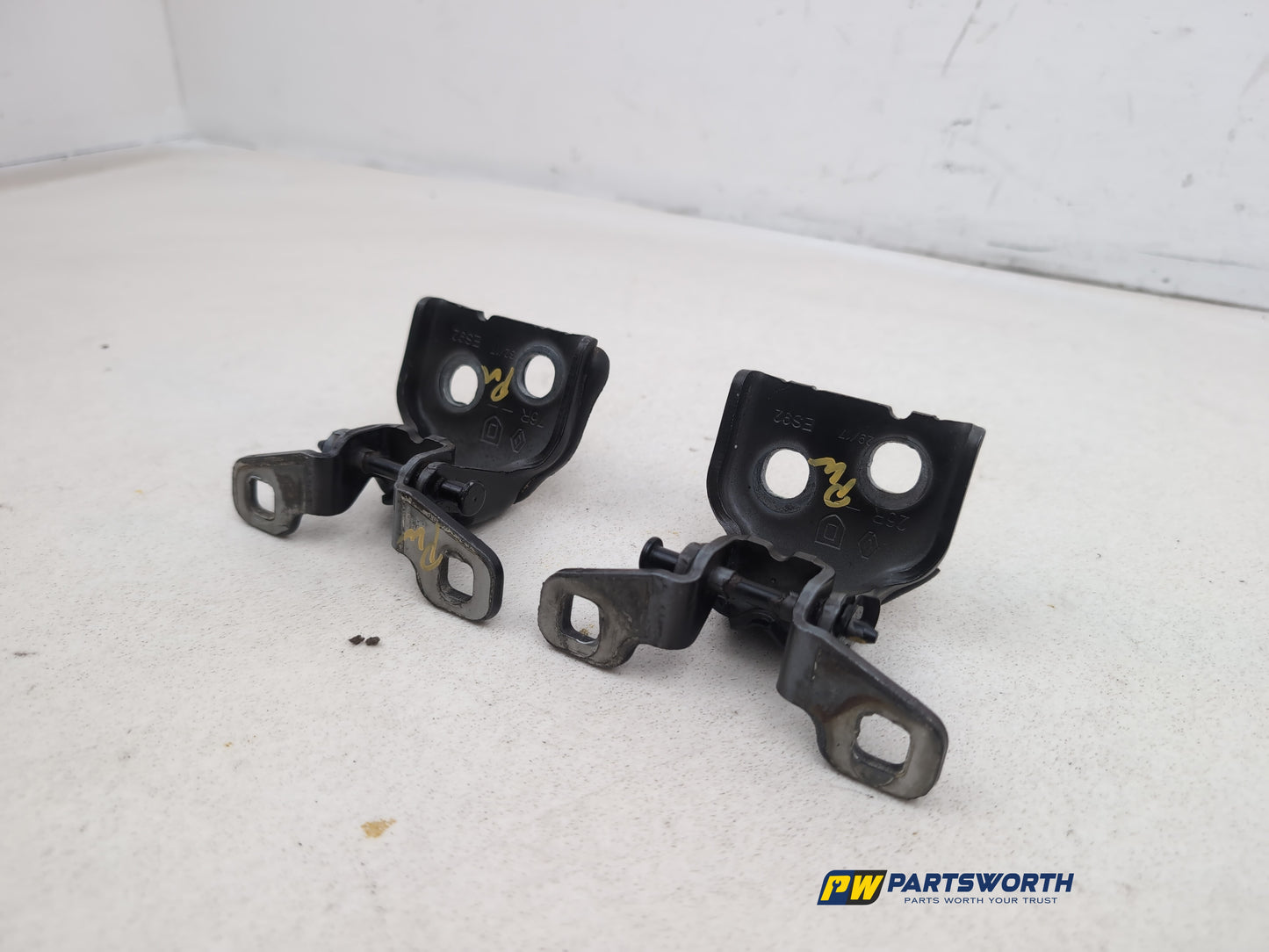 LH Front Door Hinge Pair  3
