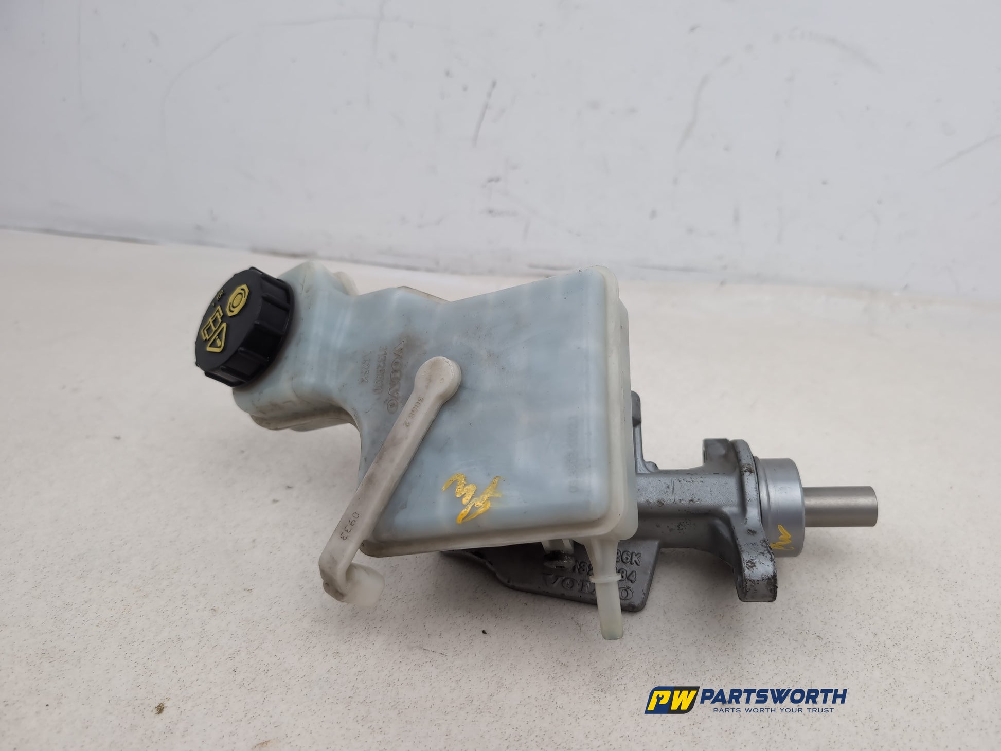 Brake Master Cylinder Assembly 3