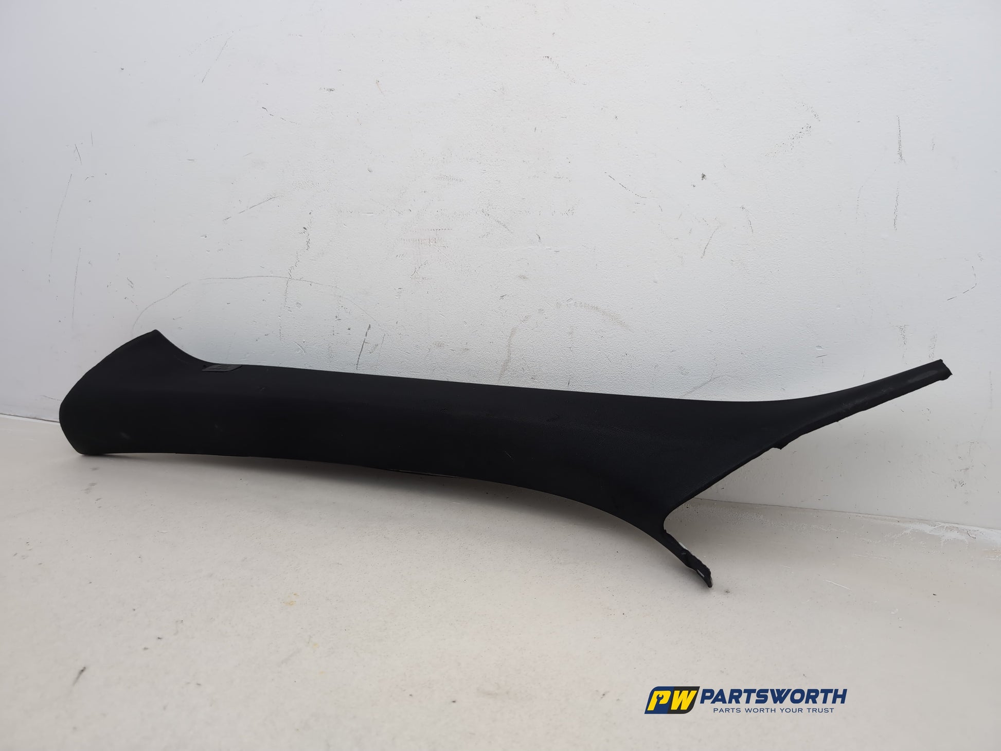 LH A Pillar Trim  3
