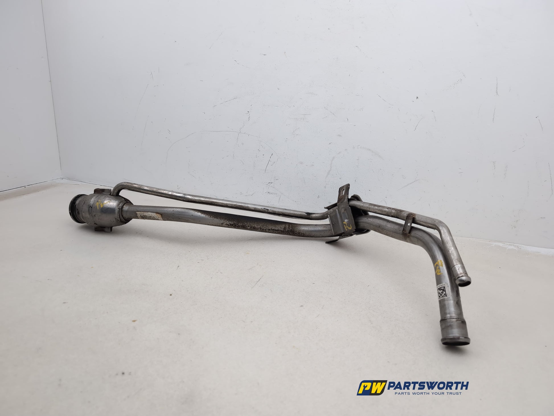 Fuel filler neck 4