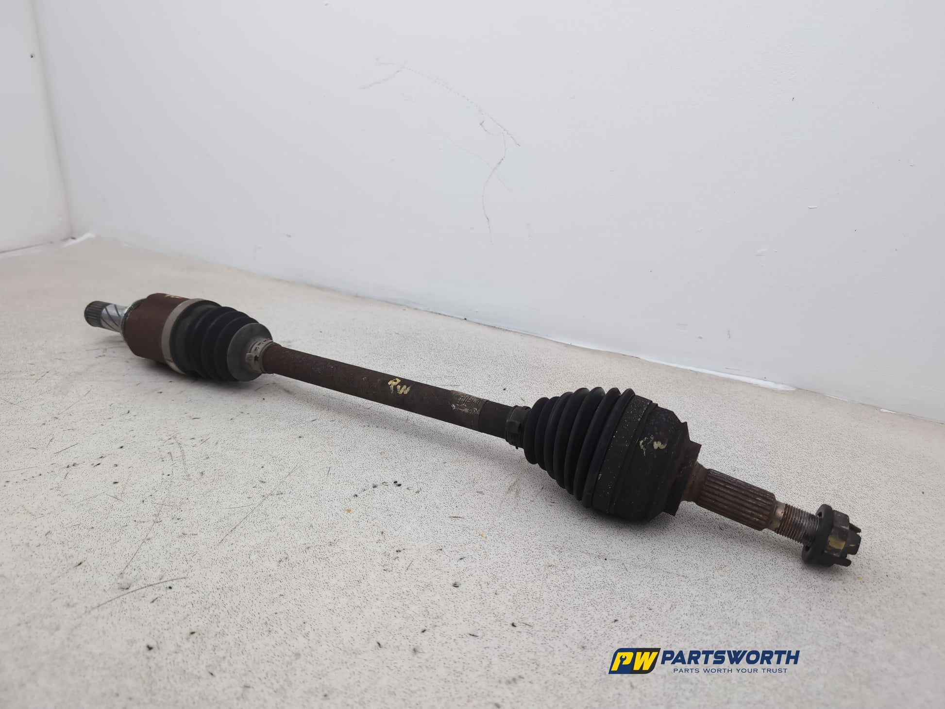 Driveshaft Front LH 4