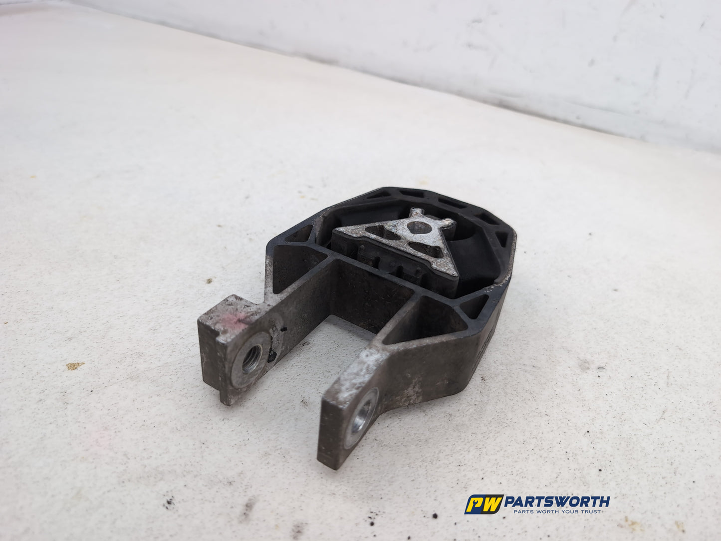 Transmission Mounting Bracket 4