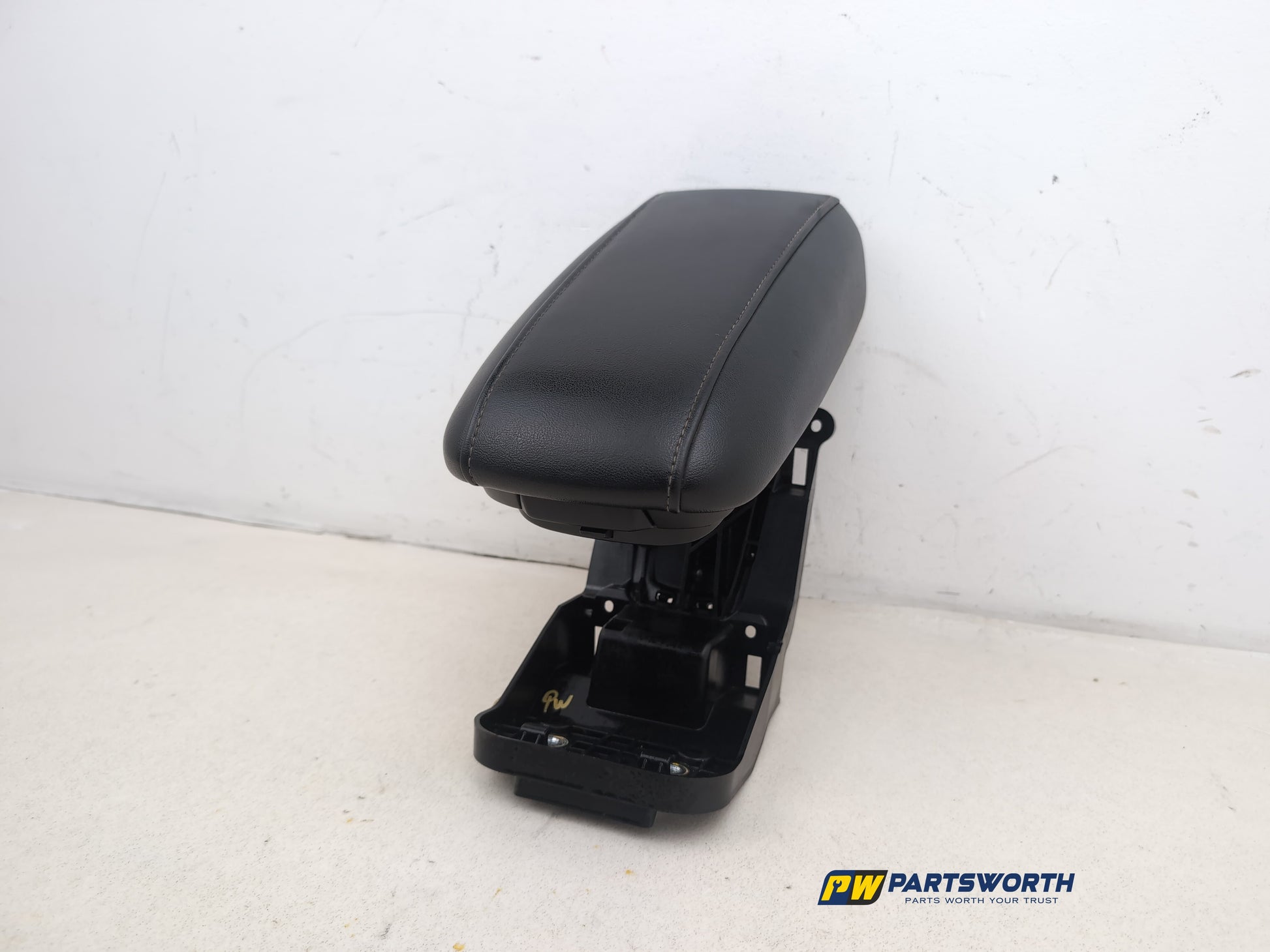 Centre Console Armrest 3