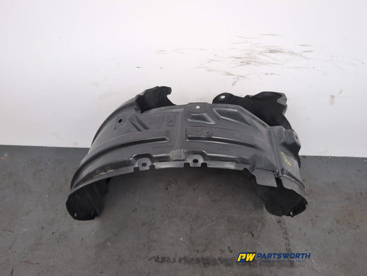 Moulding Wheel Arch Front RH 2