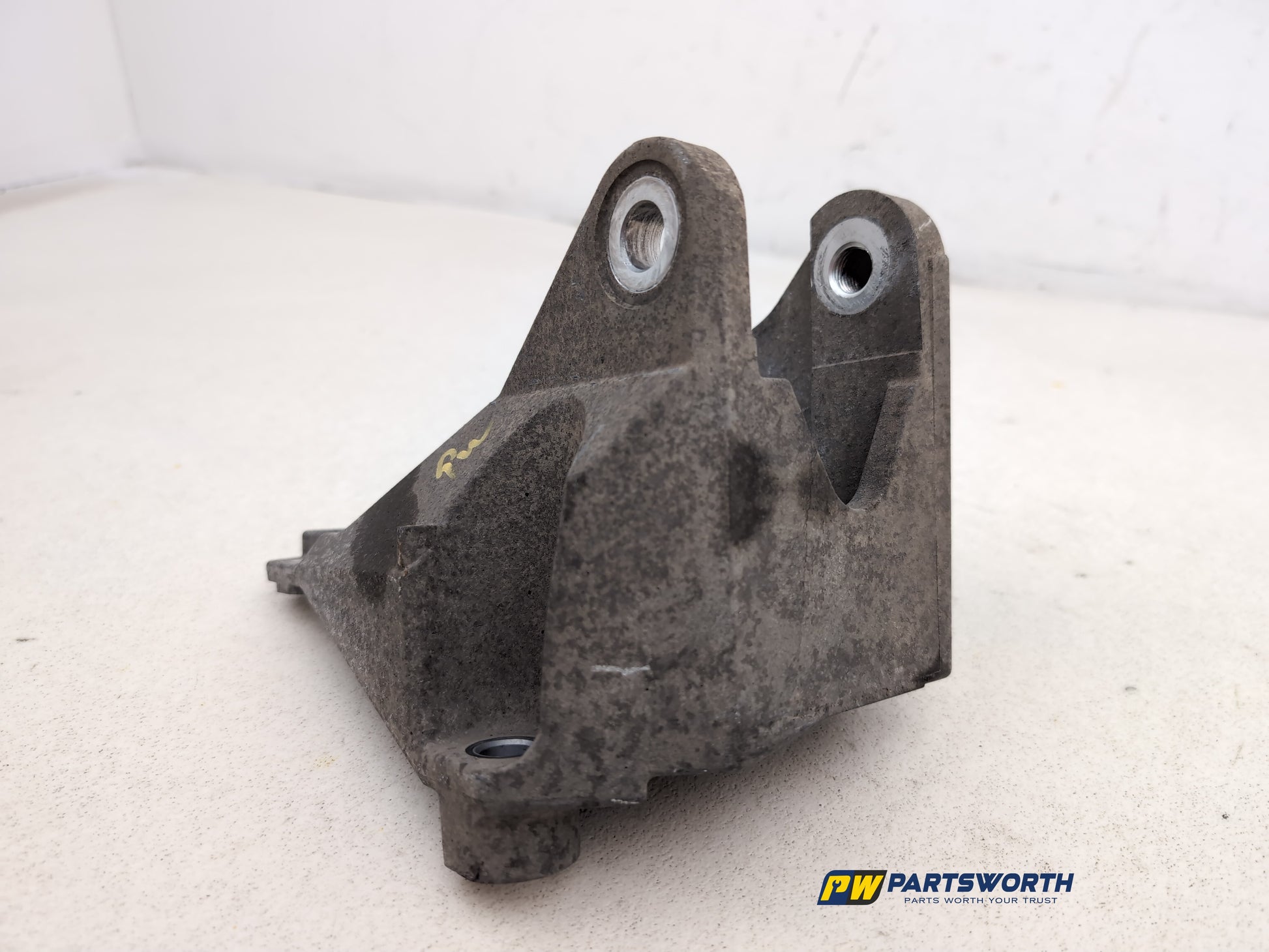 Engine Mounting Bracket 4