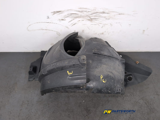 Moulding Wheel Arch Front RH 2