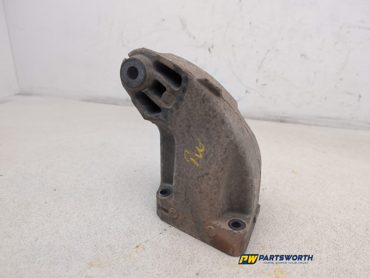 Engine Mounting RH 2