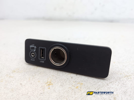 USB/AUX Port 2