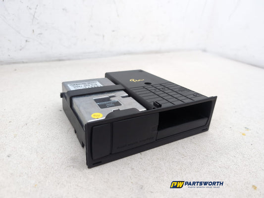 Audi A5 S Line Tfsi 8t/8f Multimedia Interface Control Module Unit 8t0035785a - photo 2