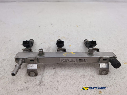 Vauxhall Corsa D 1.0l Petrol Fuel Injector Rail 55562250 2006-2014 - photo 2