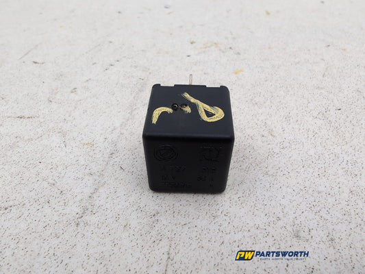 Alfa Romeo Spider T Spark 916 2.0l Petrol 4 Pin Relay Module 7752313 1995-1998 - photo 2